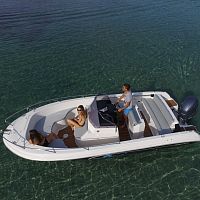Outboard center console boat 67010-person max.sundeckteak deck