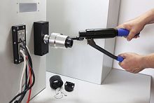 Hydraulic punching tool manualtube
