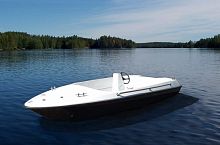 Outboard center console boat 14fishingcruising4-person max.