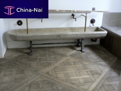 Solid parquet floor VERSAILLESoakagedfloating