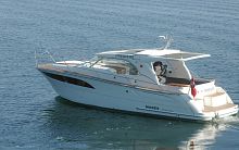Inboard cabin cruiser MAREX 310 SUNhard-top2-cabindowneast