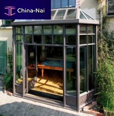 Aluminum conservatory with heat insulation
