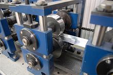 Profile roll forming machine automaticwith cutting