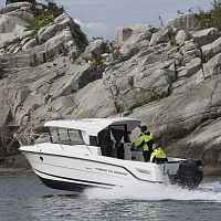 Outboard cabin cruiser 770 Weekendwheelhousesport-fishing7-person max.
