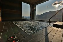 Poolside tile wallslateembossed