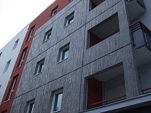 Panel curtain wall reinforced concrete