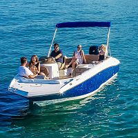 Outboard deck boat SEA MAX 620openside console10-person max.