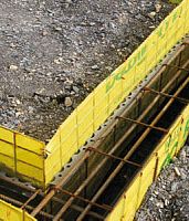 Foundation formwork block PECAFIL®insulating