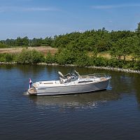 Inboard express cruiser 35Edieseltwin-engineplaning hull