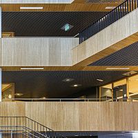Aluminum suspended ceiling QUADRO Tpanelfor officeindoor