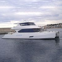 Catamaran motor yacht 3000 - 2500 VIP CAT WHITELINEcruisingflybridgewheelhouse
