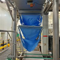 Fruit chute for vegetablesfor frozen foodsheeting