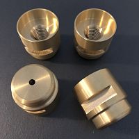 Round plug threadedbrass