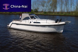 Inboard express cruiser Intercruiser 32opencenter consolewith cabin
