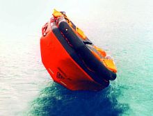 Ship liferaft LR97 / LSR 25MEDdavit-launchedself-righting