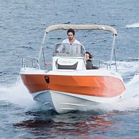 Outboard center console boat 536-person max.sundeck