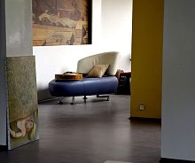 Concrete flooring MICROCEMENTresidentialwaxed