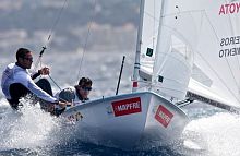 Double-handed sailing dinghy International 470regattasingle-trapeze470
