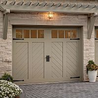 Sectional garage door CANYON RIDGE® CHEVRONswingsteelcomposite
