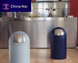 Kitchen trash can OCTOPUSH stainless steelcontemporary