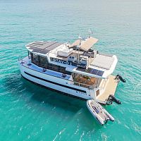 Catamaran houseboat STAY-outboarddieselsolar powered