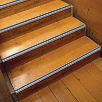 Aluminum stair nosing IMPRESORnon-slip