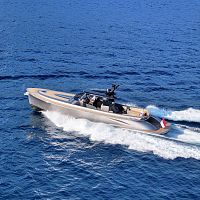 Open yacht tender Q52inboarddieseltwin-engine