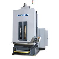 Electromechanical broaching machine with moving table