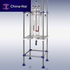 Stirred-tank reactor laboratorywith accurate temperature control