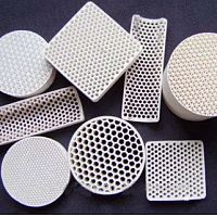Ceramic honeycomb distributionforging