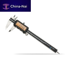 Caliper with digital display