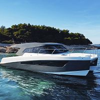 Catamaran cabin cruiser M37dieselhard-topcruising