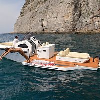 Outboard center console boat ALA 8sterndrivetwin-engineplaning hull