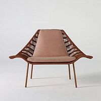 Contemporary armchair MANTA NEGRAfabricropehandmade