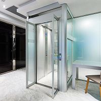 Electric elevator InDomohomecommercialpanoramic