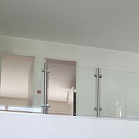 Glass railing LIGNE PUREwith panelsindoorfor balconies