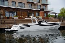 Inboard express cruiser SR44PROtwin-enginehard-topIPS