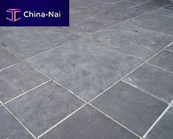 Outdoor tile floorbluestonecontemporary
