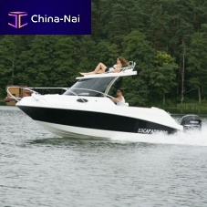 Outboard day cruiser ESCAPADE 600with enclosed cockpit6-person max.