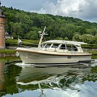 Inboard express cruiser Grand Sturdy 30.0 Sedandieselhard-topcanal