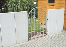 Fence with panels Lgardenconcrete