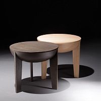Contemporary pedestal table OSAKAoakroundhome