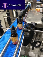 Automatic labeling machine for bottlescanhigh-speed