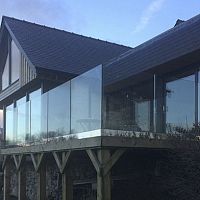 Glass railing FRAMELESSwith panelsoutdoorfor patio