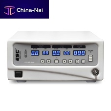 Adult endoscopy CO2 insufflator with gas preheating