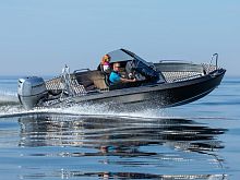 Outboard runabout SHARK BRXdual-consolebowrideropen