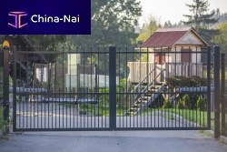 Swing gate galvanised steelwith barsmotorized