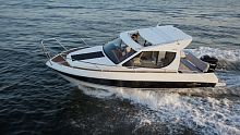 Outboard cabin cruiser 760 HTS hard-topwith enclosed cockpit8-person max.