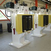 Hydraulic press formingpunchingcompression