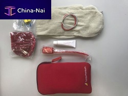 Aircraft amenity kit